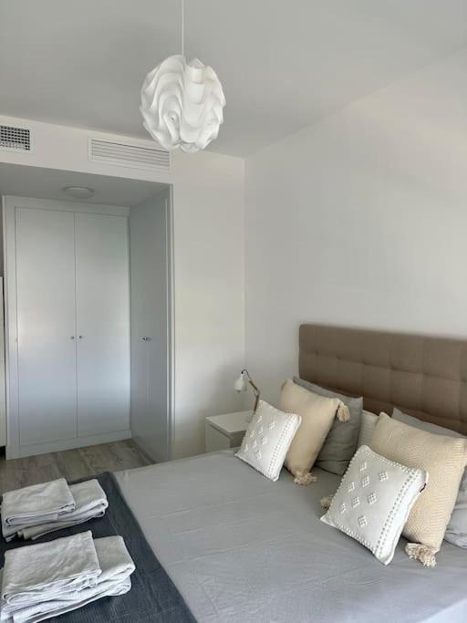 Apartamento Torre Australis * Madri